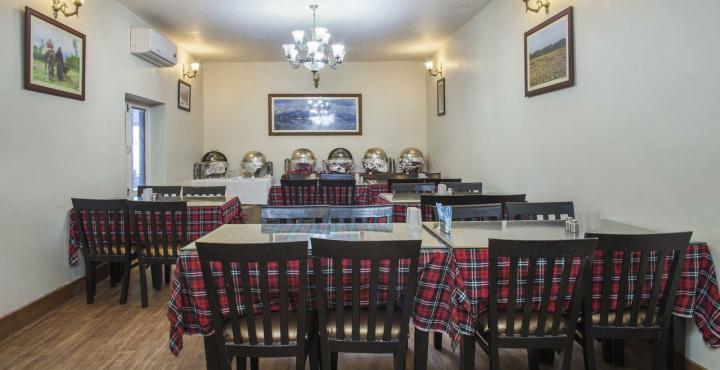 Hotel Pride Continental Srīnagar Екстериор снимка