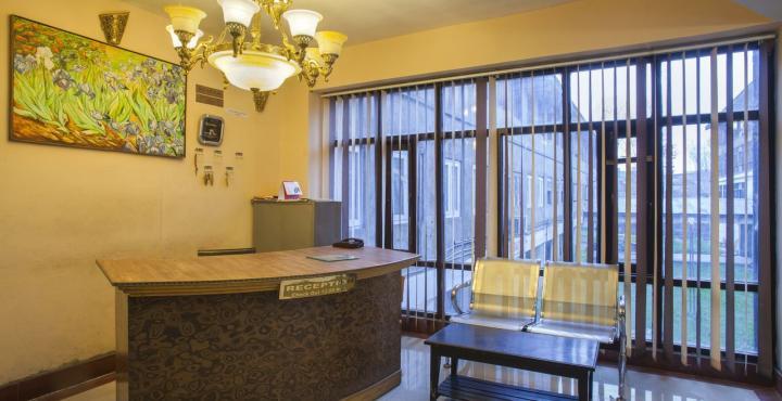 Hotel Pride Continental Srīnagar Екстериор снимка